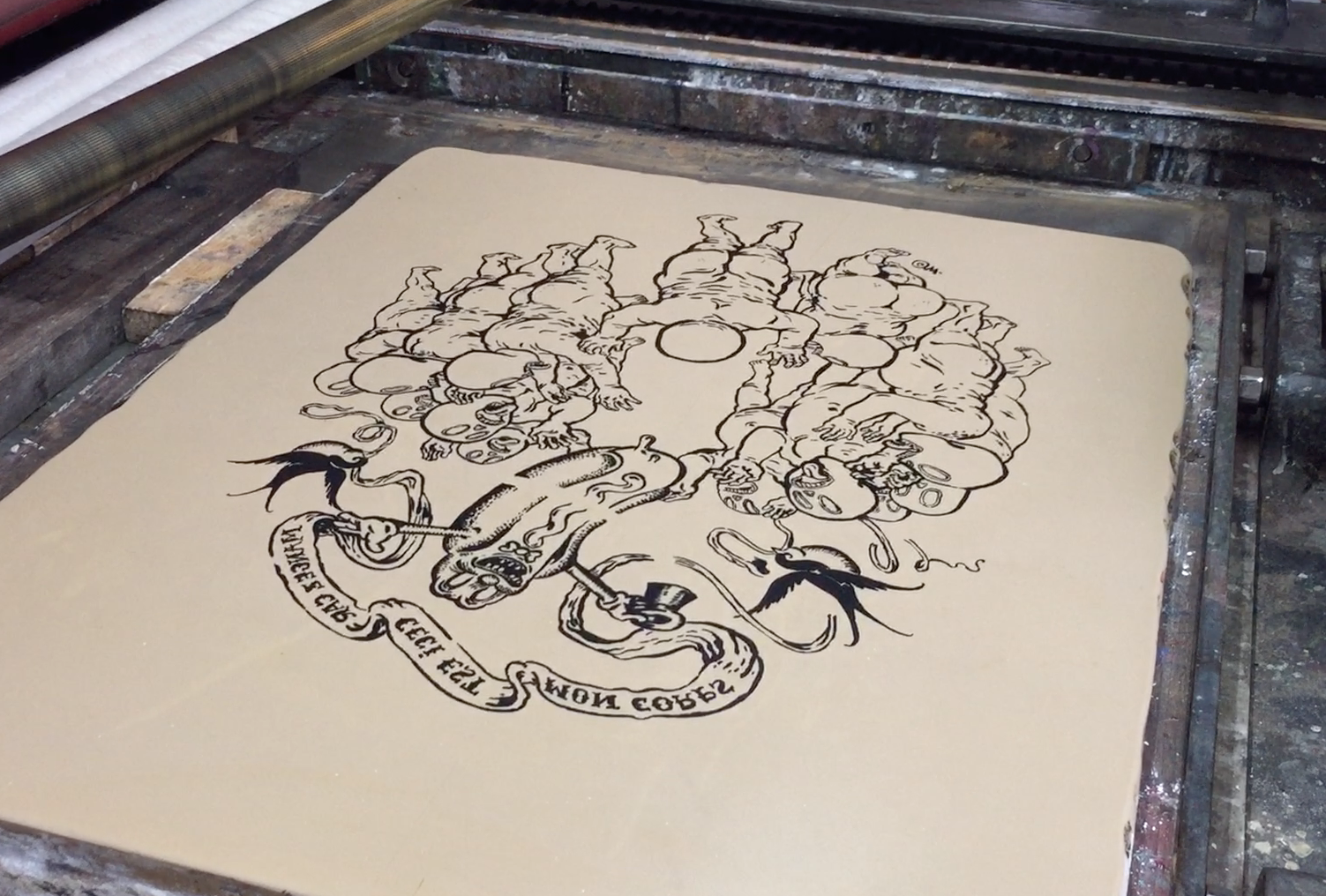 Video - Impression de la lithographie Ceci est Mon Corps à l'atelier parisien de Stéphane Guilbaud